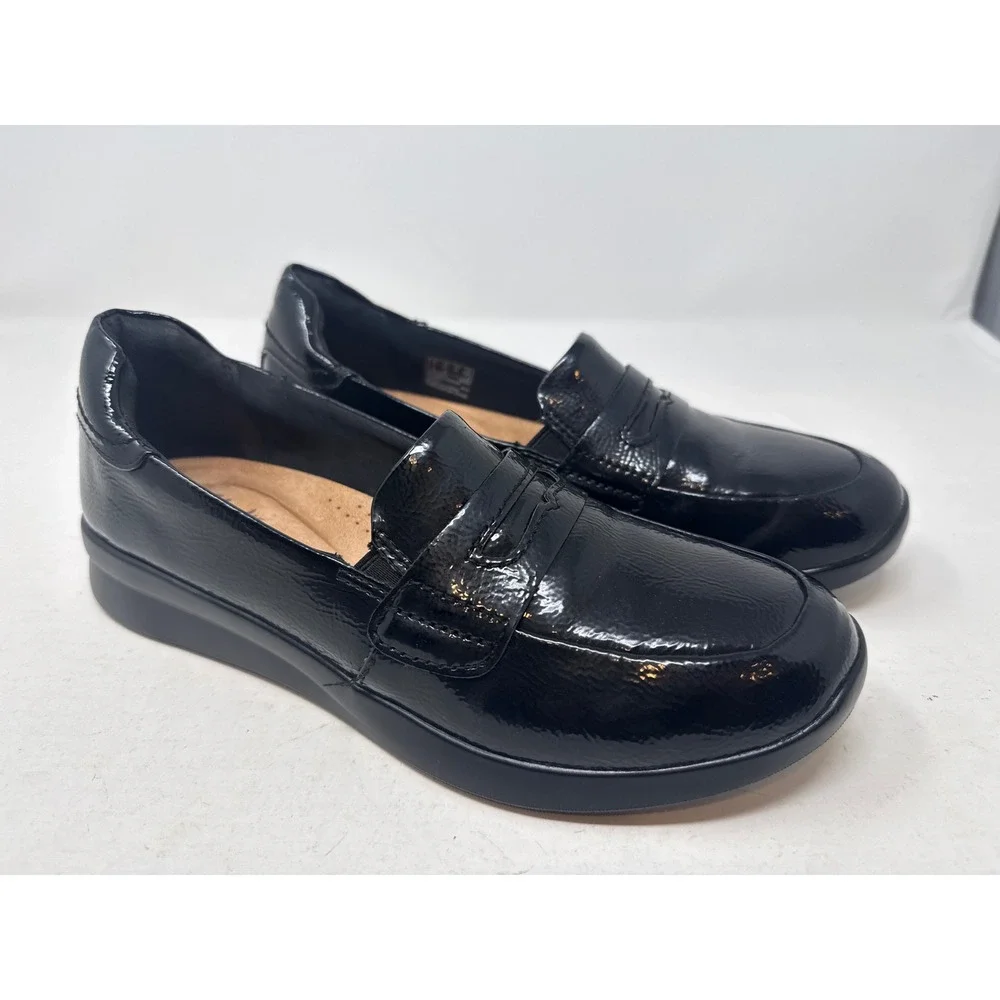 Clarks Elowyn Penny Loafer Womens 8.5 Black Patent Leather Comfort Shoes Slip On